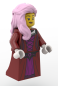 Preview: LEGO® Mittelalterliche Dame bdp352 – Schrägansicht mit rosa Frisur und elegantem Kleid
