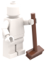 Preview: LEGO Minifigur hält braunen Besen als Zubehör