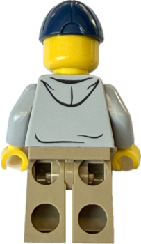 Preview: LEGO City Minifigur Mädchen mit roter Mütze und gelber Jacke Vorderansicht