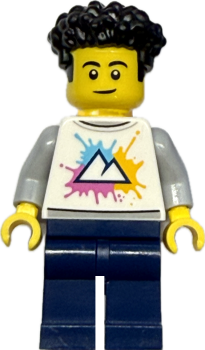 LEGO Junge mit weißem Shirt und Farbklecks-Motiv Vorderseite