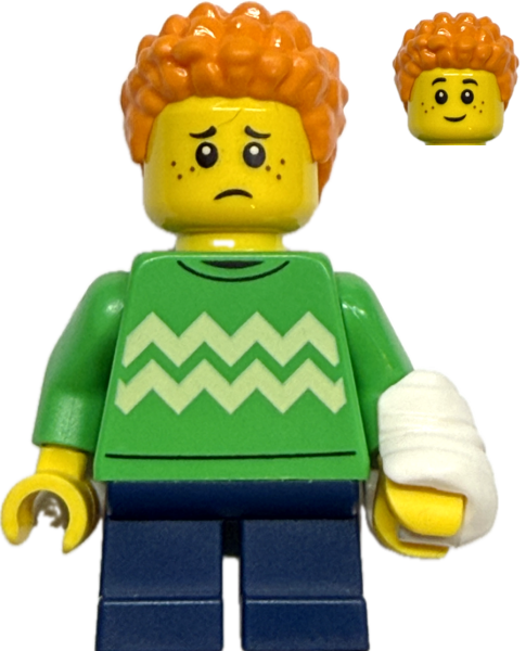 LEGO Junge mit Armverband und grünem Pullover Vorderseite